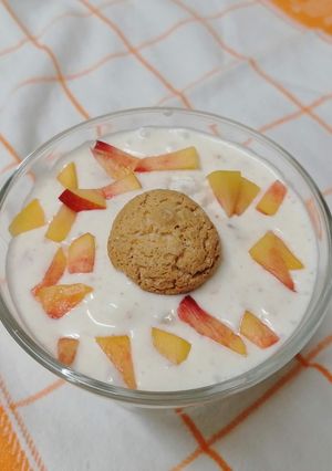 A picture of Peach and Amaretto Gelato.