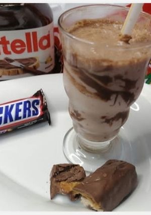 صورة لوصفة ميلك شيك السنكرز 😋