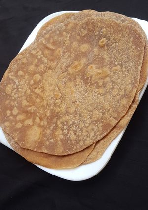 A picture of Wheat flour chapatti.