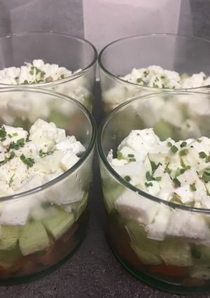 Une photo de Verrines express 🍅🥒🧀 façon tartare