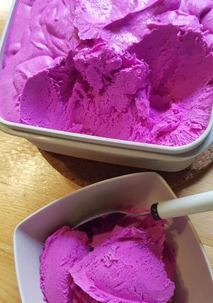 Foto resep Buah Naga Ice Cream homemade