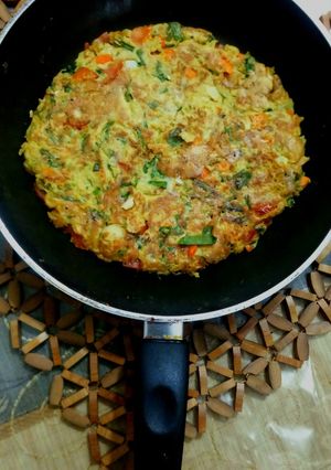 A picture of Oats veggies omelette.