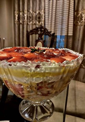 A picture of Strawberry custard #cookpadramadan.