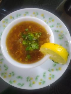 હોટ એન્ડ સાવર સૂપ(hot and sour soup recipe in Gujarati) રેસીપી મુખ્ય ફોટો