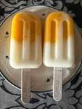 Helado de mango y coco con yogur