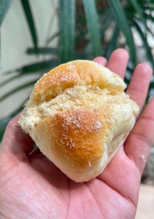 รูปของ ขนมปังไส้หมูหยอง 🍞🥖~สูตรนวดมือ,~สูตรง่ายๆ
