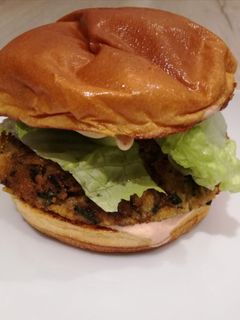 Una foto de Hamburguesa de falafel