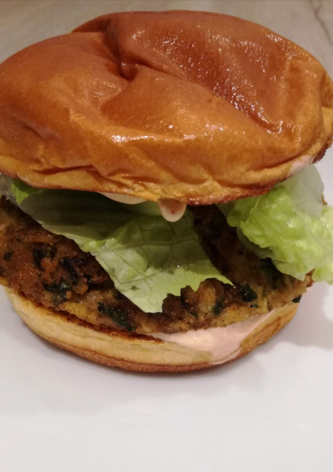 Una foto de Hamburguesa de falafel