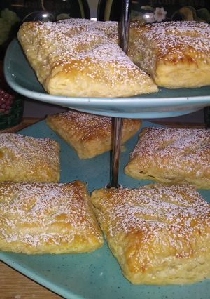 Una foto de Pasteles de queso estilo cubano