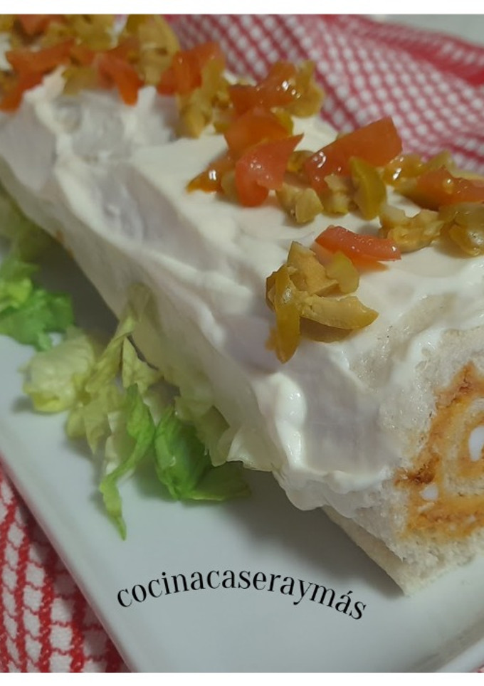 Una foto de Brazo gitano de pan de molde
