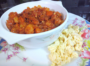A picture of Hot Chicken Potatoes & Carrots Casserole.
