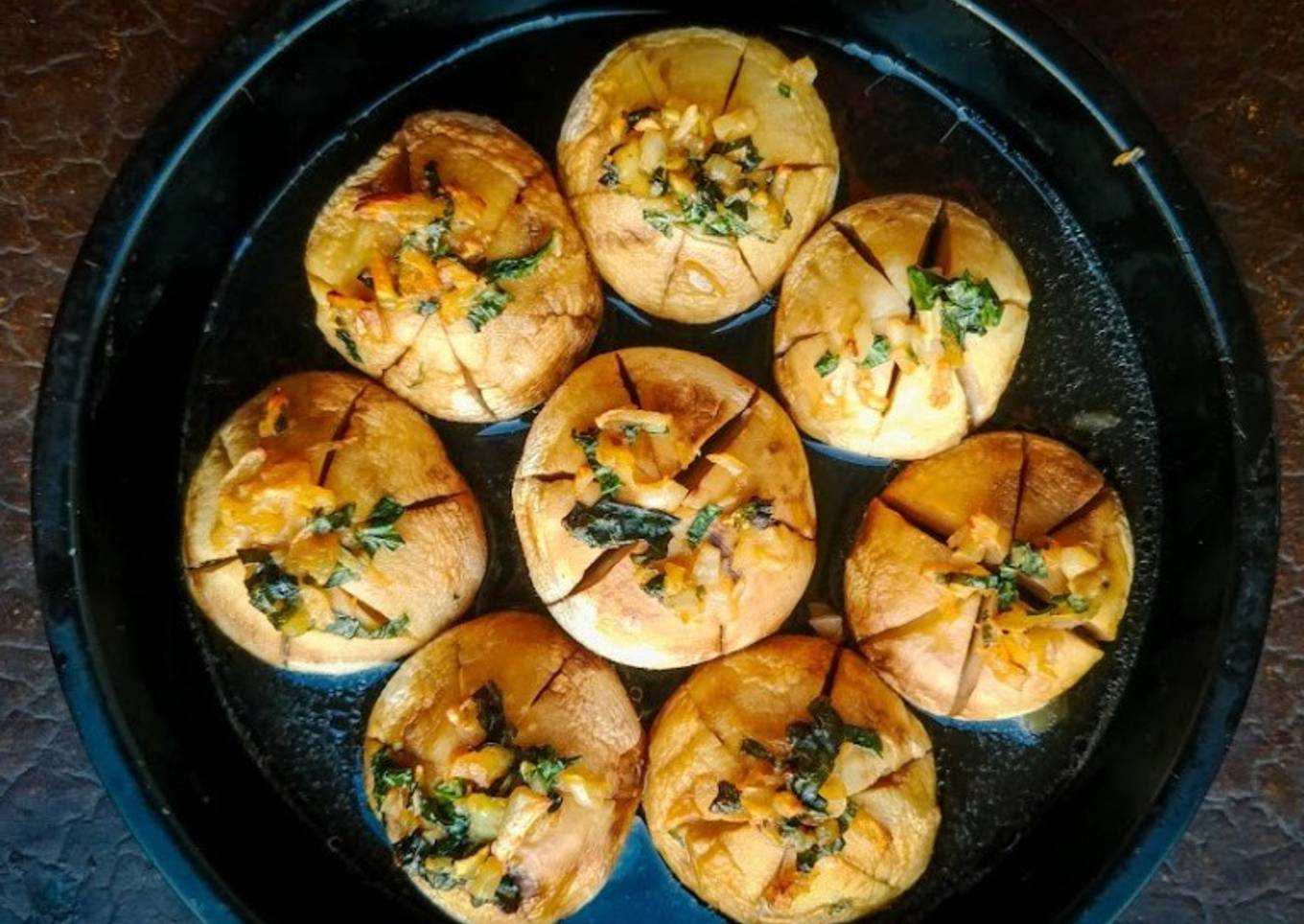 Garlicky Basil Mushrooms