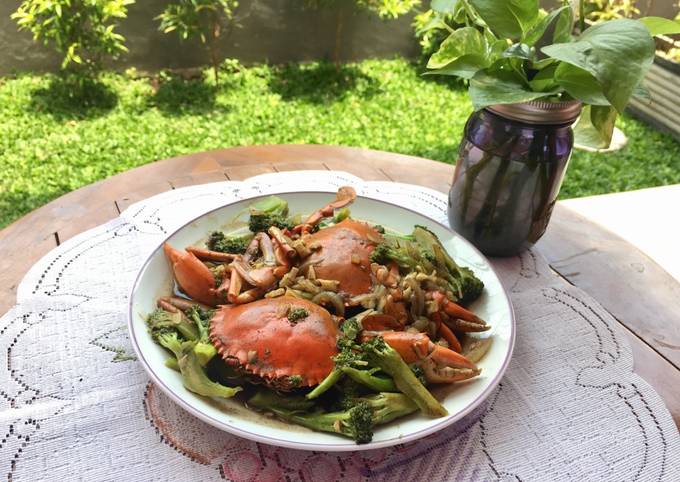 Kepiting Lada Hitam Cah Brokoli