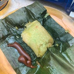 A picture of Filipino Food Series: Lola Sayong’s Suman w/ Coconut Jam (Traditional Glutinous Rice Cake).
