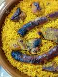 Arroz al horno con costilla de cerdo y longaniza
