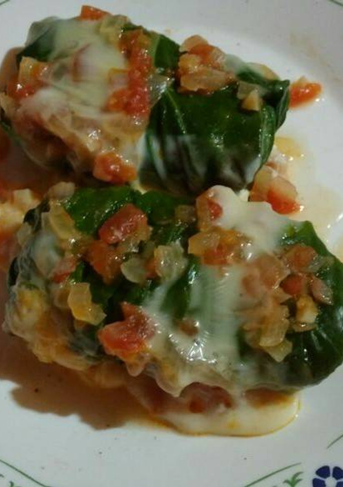 Una foto de Canelones de verduras y pollo sin masa!