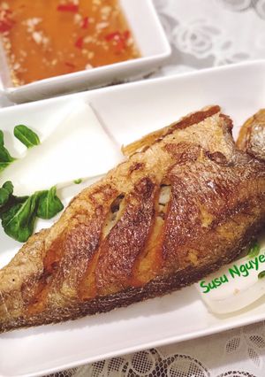 Hình của món Cá chiên dằm nước mắm.