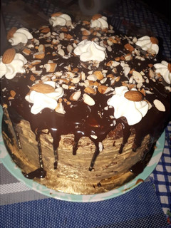 Una foto de Torta de cumpleaños 🎂