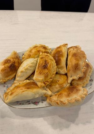 Una foto de Empanadas de pollo