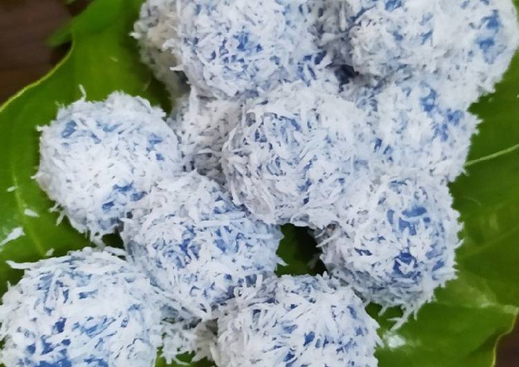 Cara Gampang Menyiapkan Butterfly Pea Klepon atau Klepon Bunga Telang yang Bisa Manjain Lidah