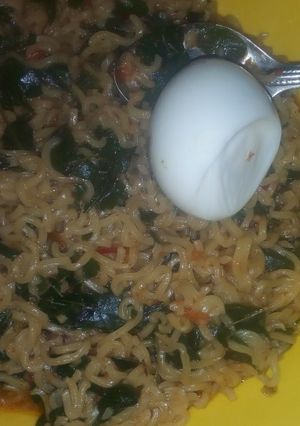 Indomie mai zogale ainihin hoton girkin