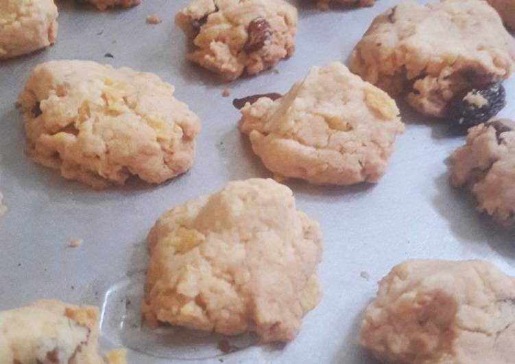 Rahasia Membuat Cookies Cornflakes Kismis Anti Gagal