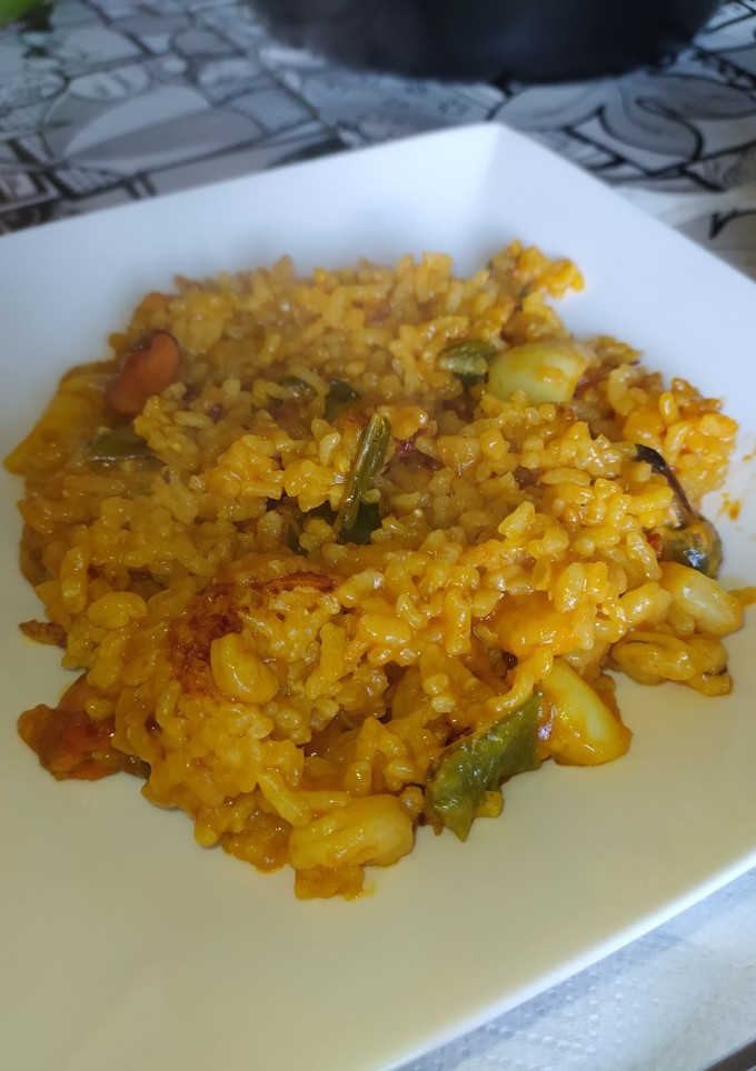 Una foto de Arroz de marisco con cecofry