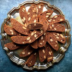 A picture of Honey and almonds biscotti.