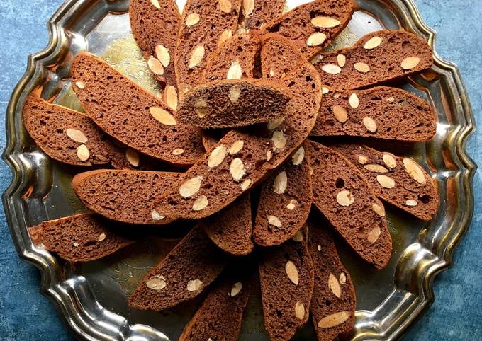 Honey and almonds biscotti