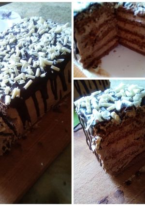O poză a rețetei Prăjitură cu ganache de ciocolată și caramel.