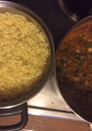 صورة لوصفة سبانخ بالدجاج مع رز