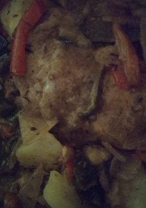 Una foto de Pollo al chilindrón a mi manera
