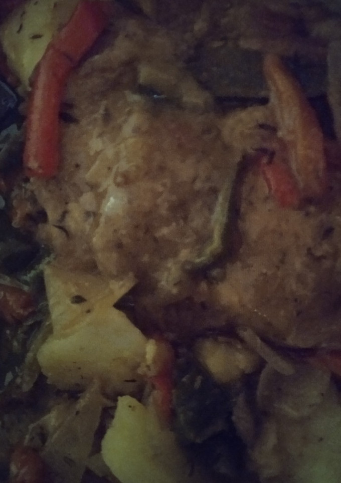 Una foto de Pollo al chilindrón a mi manera