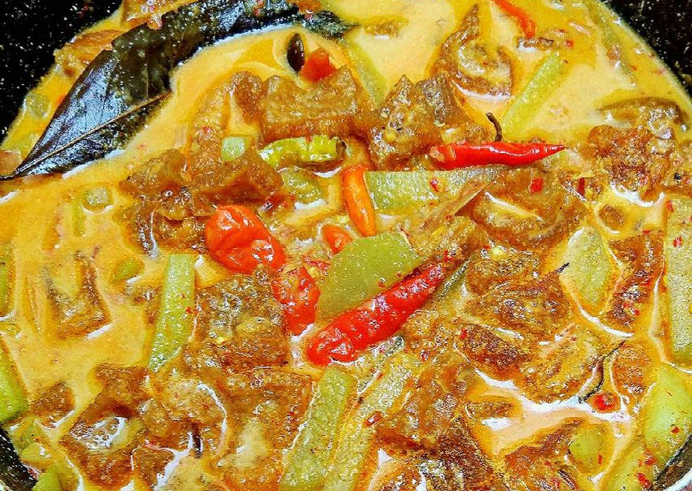Krecek kecombrang santan