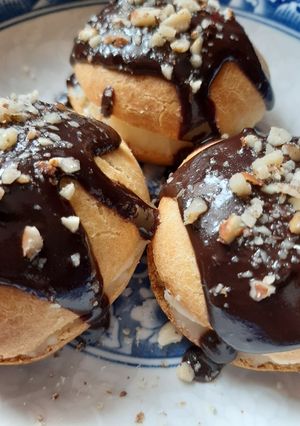 O poză a rețetei Choux a la creme fără unt și lapte.