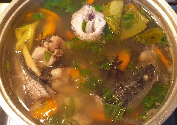 Cara Gampang Menyiapkan Sup Ikan Gabus Anti Gagal