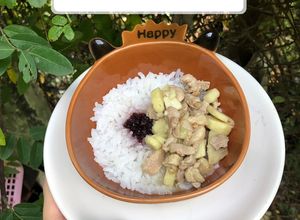 Hình của món Gà nấu khoai sọ baby.