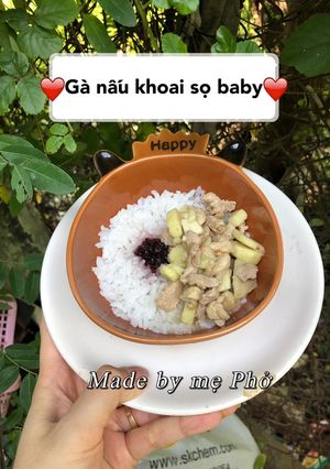 Hình của món Gà nấu khoai sọ baby.