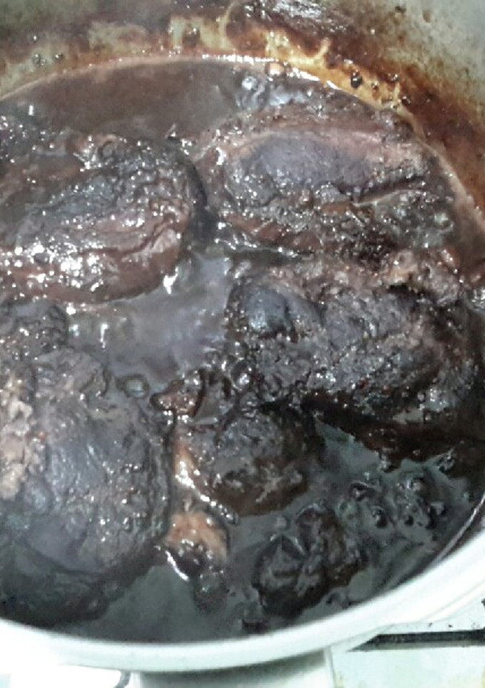 Una foto de Carrillera al vino tinto y mostaza