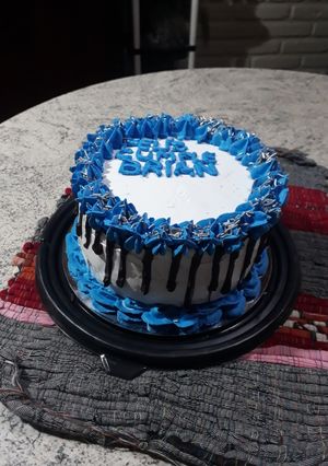 Una foto de Torta de cumpleaños 🎂🎂😘