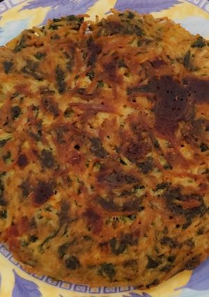Una foto de Tortilla de fideos y espinaca