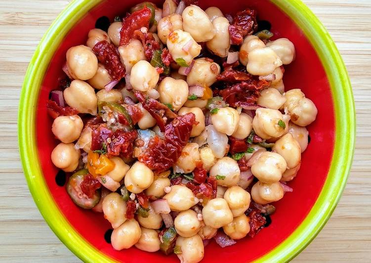 71.🥗Ensalada de garbanzos, tomate seco, hierbabuena y cardamomo