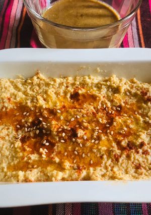 Una foto de Hummus con y sin tahini