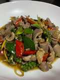 ผัดฉ่าเครื่องในไก่