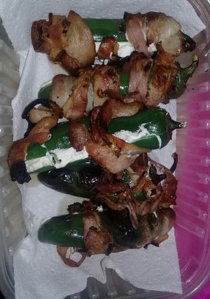 Una foto de Chiles jalapeños rellenos 🌶🌶