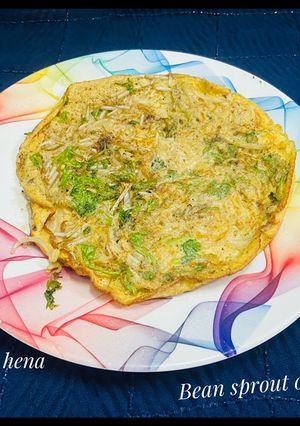 A picture of Bean sprout omelette.