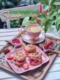 Green Pumpkin Seeds Scone