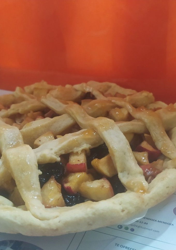 Una foto de Tarta de manzana con pasas