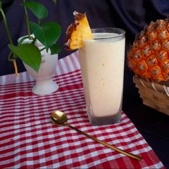 Pineapple Milkshake A picture of Pineapple Milkshake.