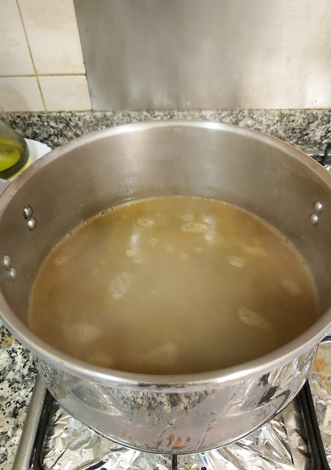 Una foto de Caldo de gambas